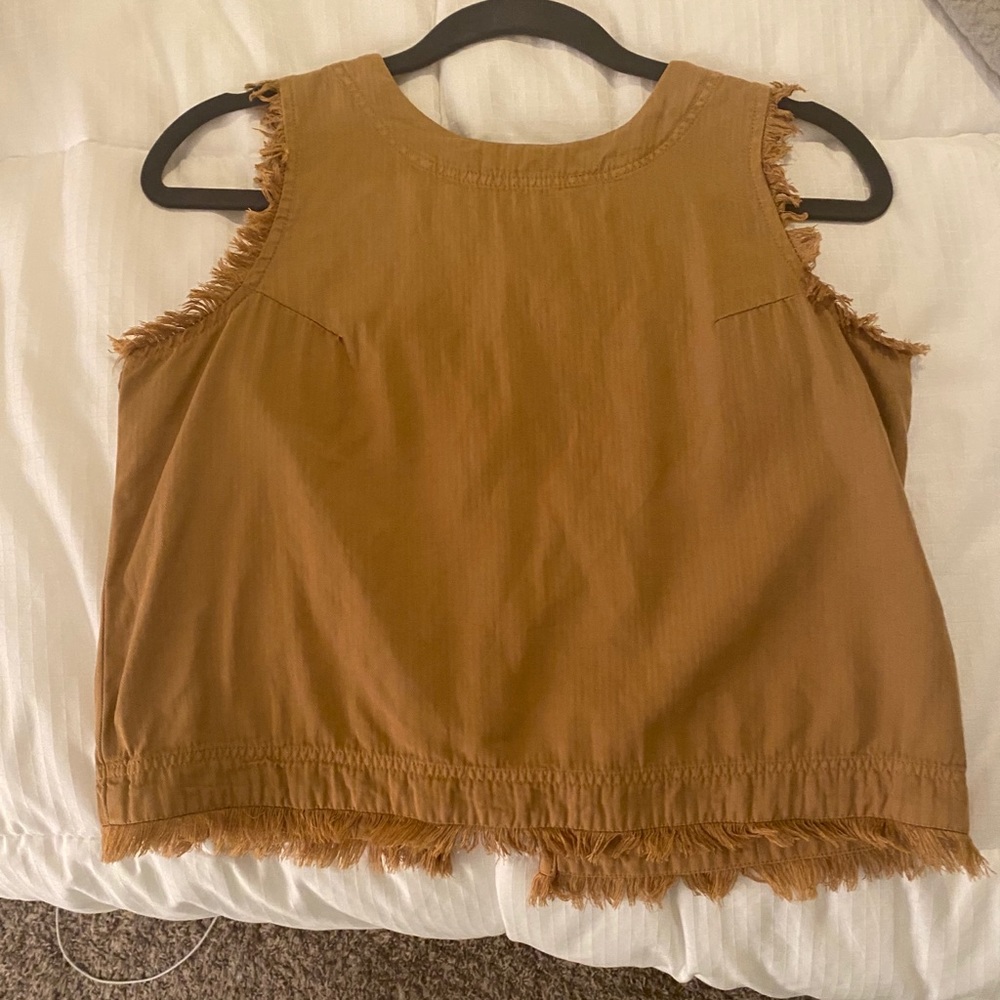 Altard state yellow crop tank